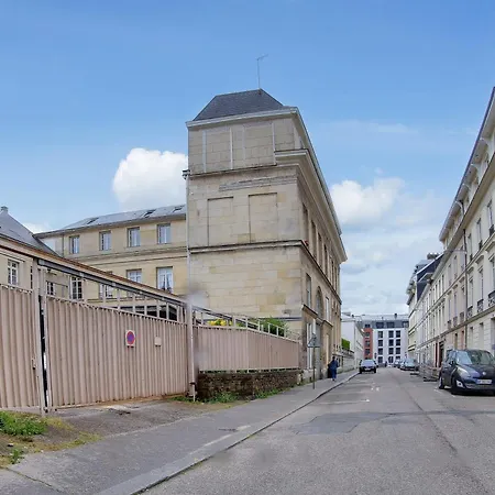 Chic Downtown Apartment Rouen